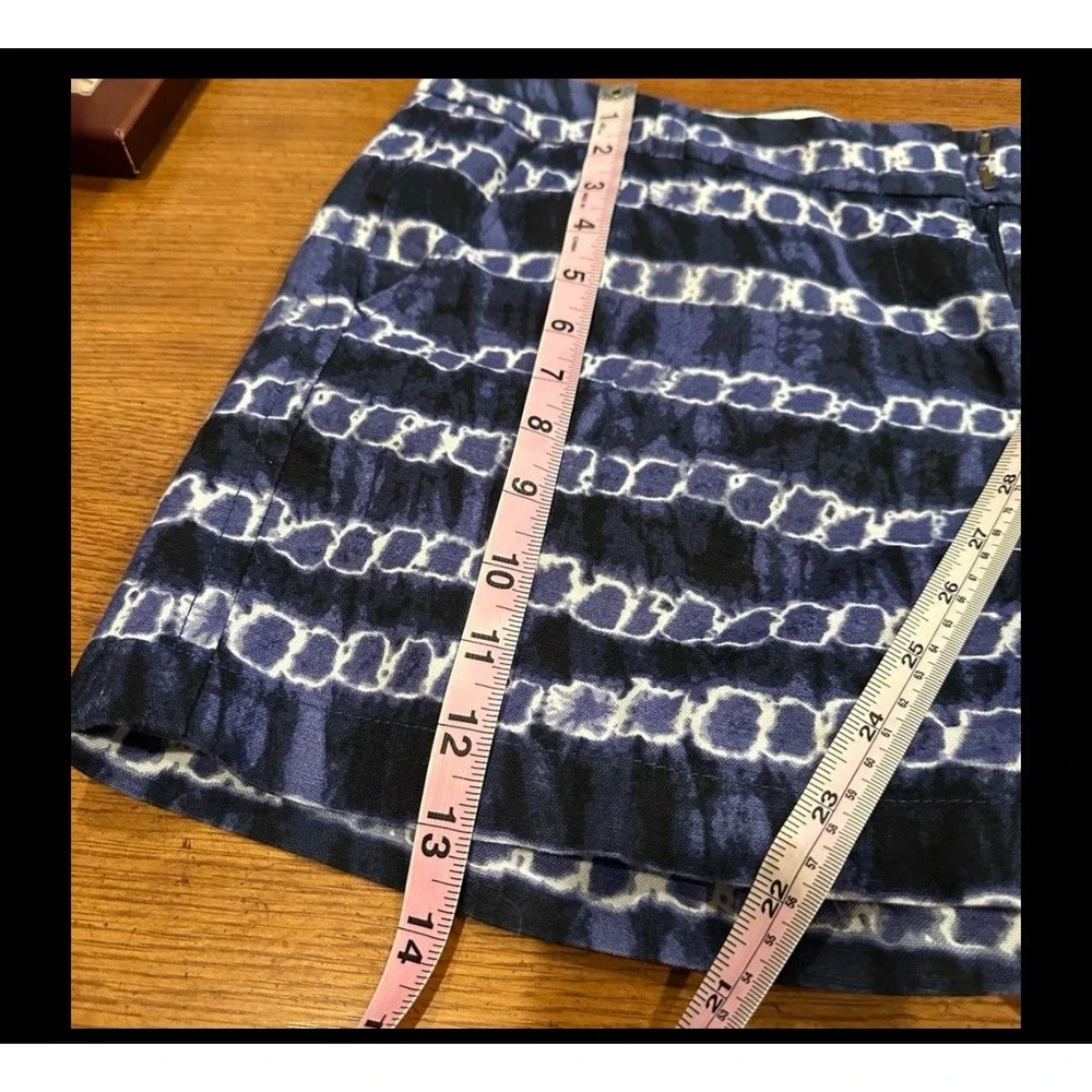 J. Crew Shorts  Blue‎ and White  size 6